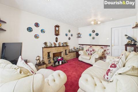 3 bedroom terraced house for sale, Howard Road, Stafford ST17