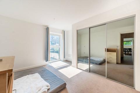 2 bedroom flat to rent, Letchworth Road, Stanmore, HA7
