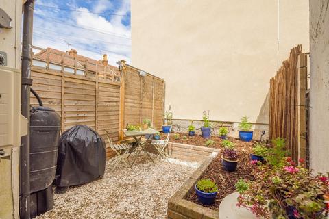 1 bedroom flat for sale, Argyle Street, Eastville