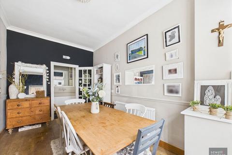 4 bedroom semi-detached house for sale, High Road, Leavesden, Watford, WD25