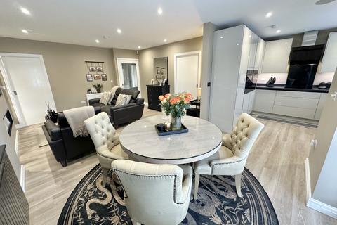 undefined, Winchester Drive, Carleton FY6