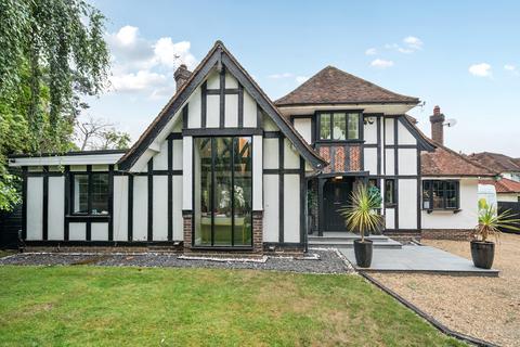 4 bedroom detached house for sale, Hollydale Drive, Bromley