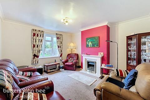 3 bedroom semi-detached house for sale, Birch Avenue, Cannock
