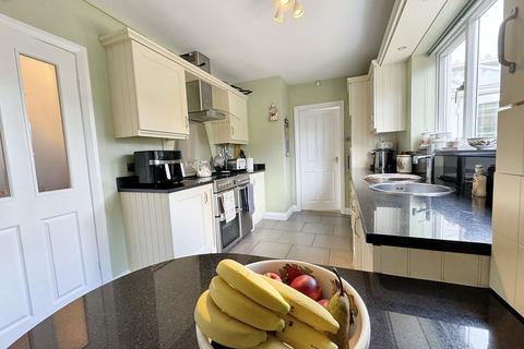 4 bedroom detached house for sale, New Road, Llanddulas, Conwy, LL22 8EL