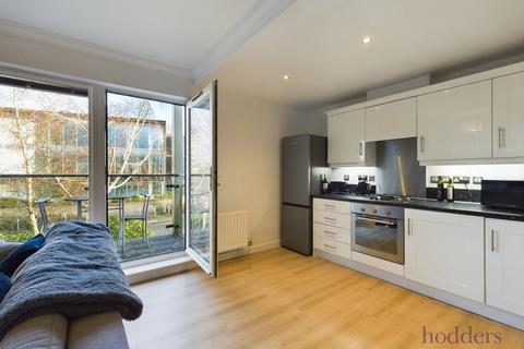 1 bedroom apartment for sale, Byron Road, Addlestone, Surrey, KT15