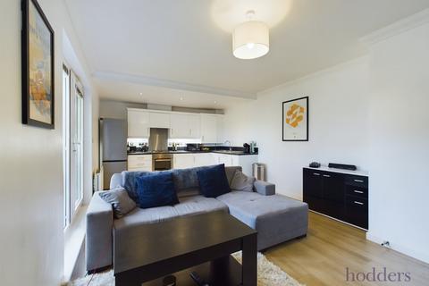 1 bedroom apartment for sale, Byron Road, Addlestone, Surrey, KT15