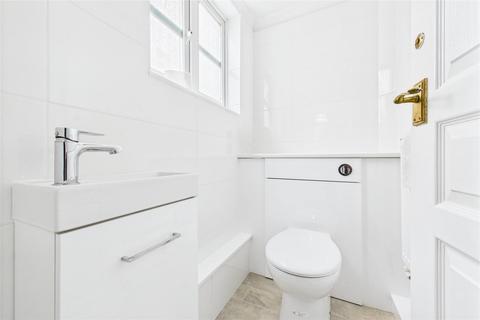 3 Beech Drive, Blackwater, Camberley, GU17 0NA