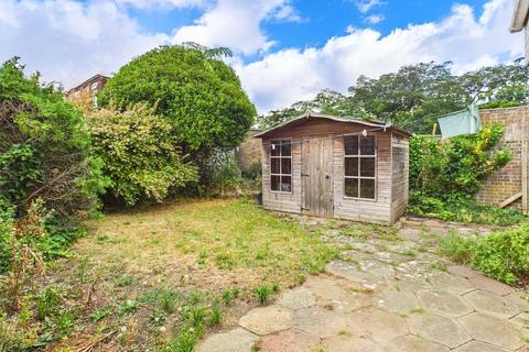 3 Beech Drive, Blackwater, Camberley, GU17 0NA