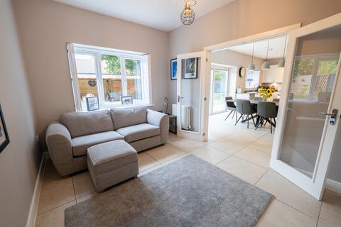 50 Causer Road, Barton Under Needwood, Burton-on-trent, DE13 8FB