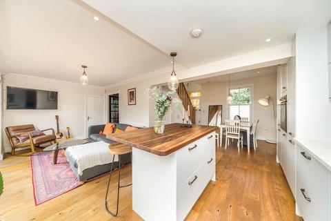4 bedroom terraced house for sale, Balchier Road, London SE22
