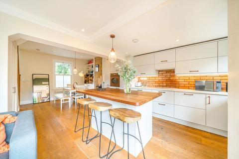 4 bedroom terraced house for sale, Balchier Road, London SE22