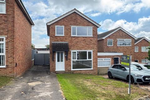 3 bedroom detached house to rent, Kipton Field, Rothwell, Kettering