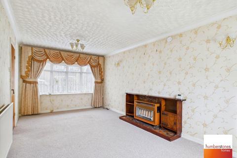 2 bedroom detached bungalow to rent, Crabbe Street, Stourbridge, West Midlands, DY9 8UR