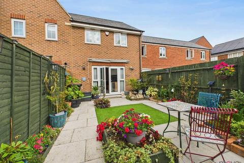 83 Diamond Jubilee Close, Gloucester, GL1 4LR