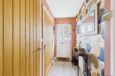 83 Diamond Jubilee Close, Gloucester, GL1 4LR