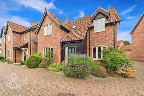 undefined, Honeysuckle Way, Attleborough