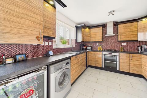 4 bedroom detached house for sale, Honeysuckle Way, Attleborough