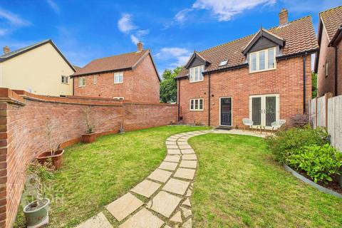 undefined, Honeysuckle Way, Attleborough