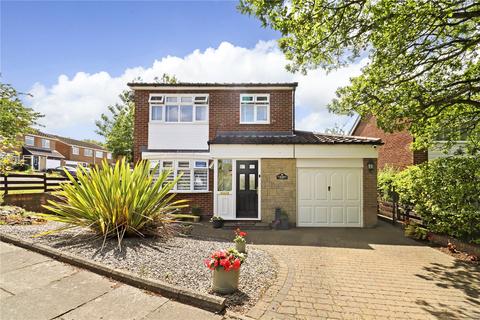 3 bedroom detached house for sale, Woodpack Avenue, Whickham NE16