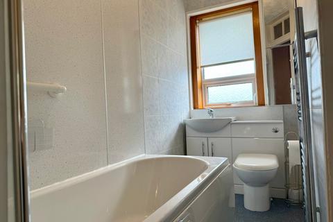 4c High Road, Stevenston, KA20 3DN