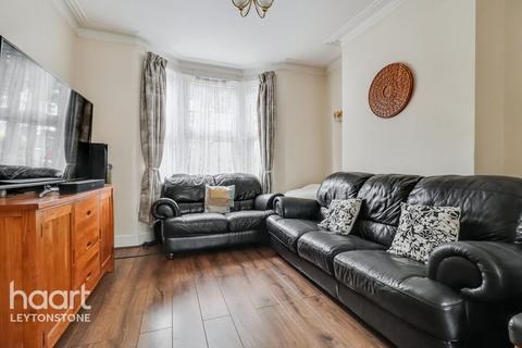 3 bedroom terraced house for sale, Pretoria Road, London
