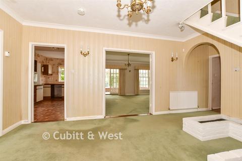 5 bedroom detached house for sale, Gadbridge Lane, Ewhurst, Cranleigh, Surrey