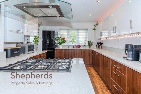 3 bedroom link detached house for sale, John Eliot Close, Nazeing EN9