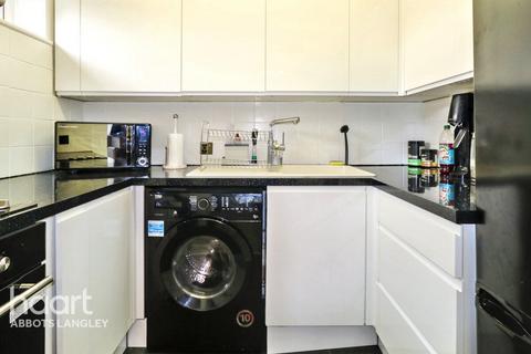 1 bedroom apartment for sale, College Road, Abbots Langley