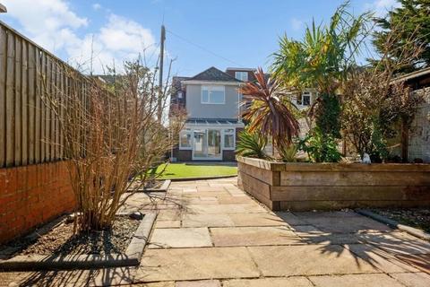 undefined, Marine Drive East Barton on Sea New Milton BH25 7DX