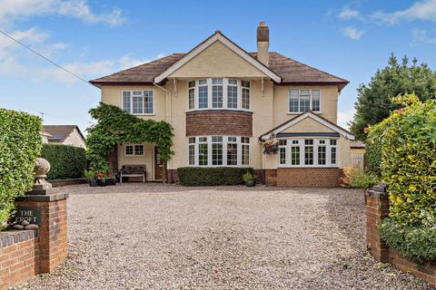 4 bedroom detached house for sale, Oakhurst Road, Oswestry, Shropshire, SY11