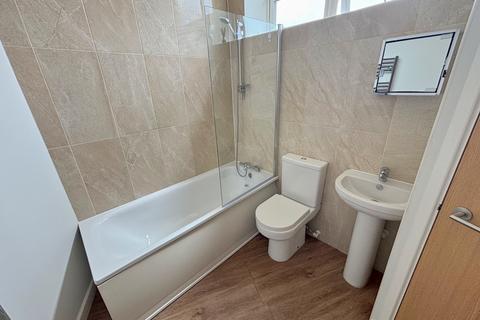 2 bedroom flat for sale, Upper Bond Street, Hinckley, Leicestershire, LE10 1WA