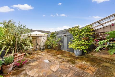 1 Hamilton Close, Stedham, Midhurst, GU29 0NF
