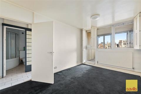 undefined, Upper Ground, London, SE1