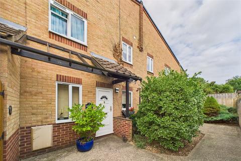 6, Marshaw Court Bamburgh Close, Reading, RG2 7UF