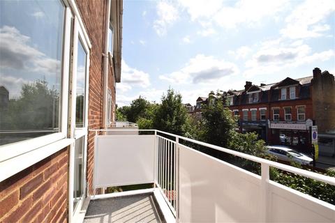 4 Cumberland Close, Twickenham, TW1 1RS