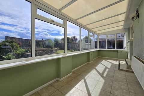 2 bedroom bungalow for sale, Fairlea Crescent, Northam
