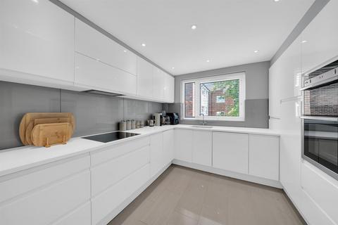 undefined, Foxgrove Road, Beckenham, BR3