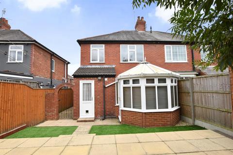38 Baytree Avenue, Grimsby, DN34 4RE