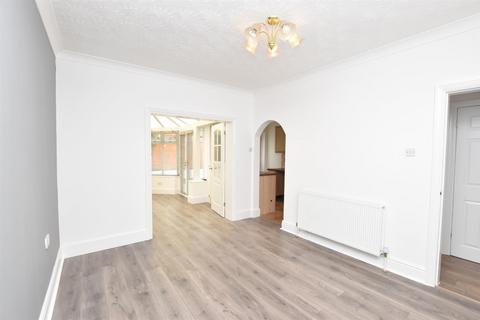 38 Baytree Avenue, Grimsby, DN34 4RE