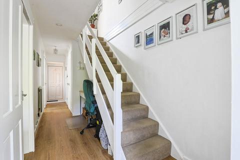 28 Linnet Close, Letchworth Garden City, SG6 4FA