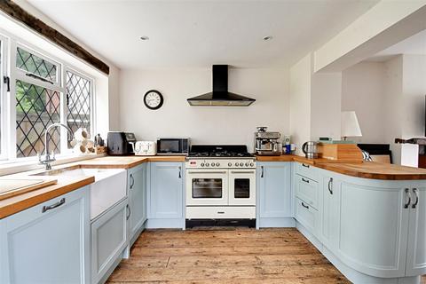 3 bedroom end of terrace house for sale, Hertingfordbury Road, Hertingfordbury SG14