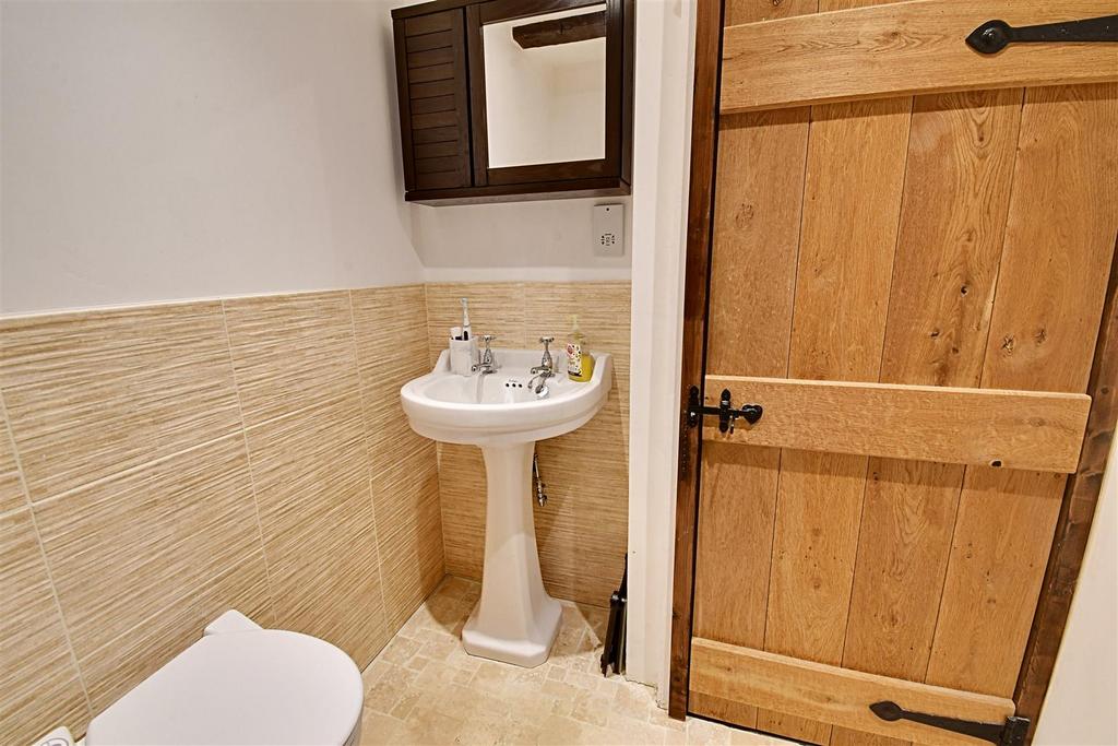 Shower Room 2.jpg