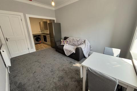 undefined, Cumbernauld Road, Dennistoun, Glasgow, G31