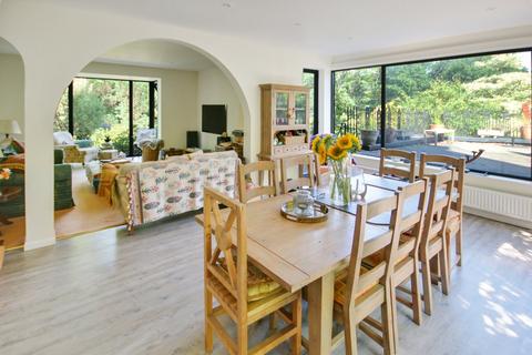 4 bedroom semi-detached house for sale, Swissland Hill, Dormans Park, RH19
