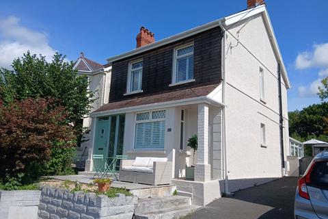63 Kings Road, Llandybie, Ammanford, SA18 2TL