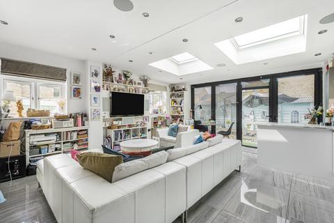 undefined, Mackie Road, London, SW2