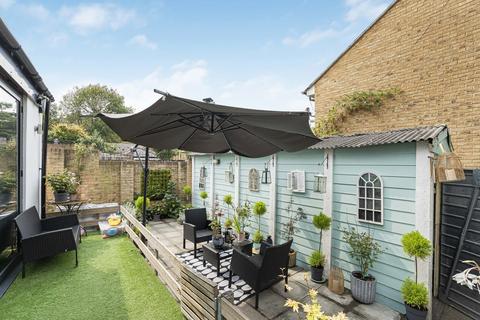 undefined, Mackie Road, London, SW2