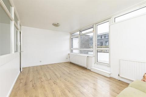 2 bedroom flat to rent, Kingsland, Broxwood Way, London NW8