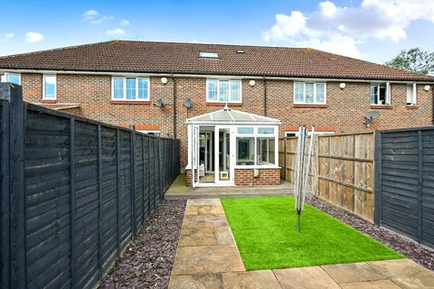 6 Kingswood Close, Ashford, TW15 1AA