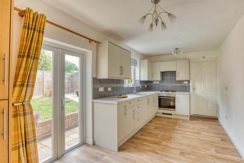 45 School Road, Monkton Heathfield, Taunton, TA2 8PE